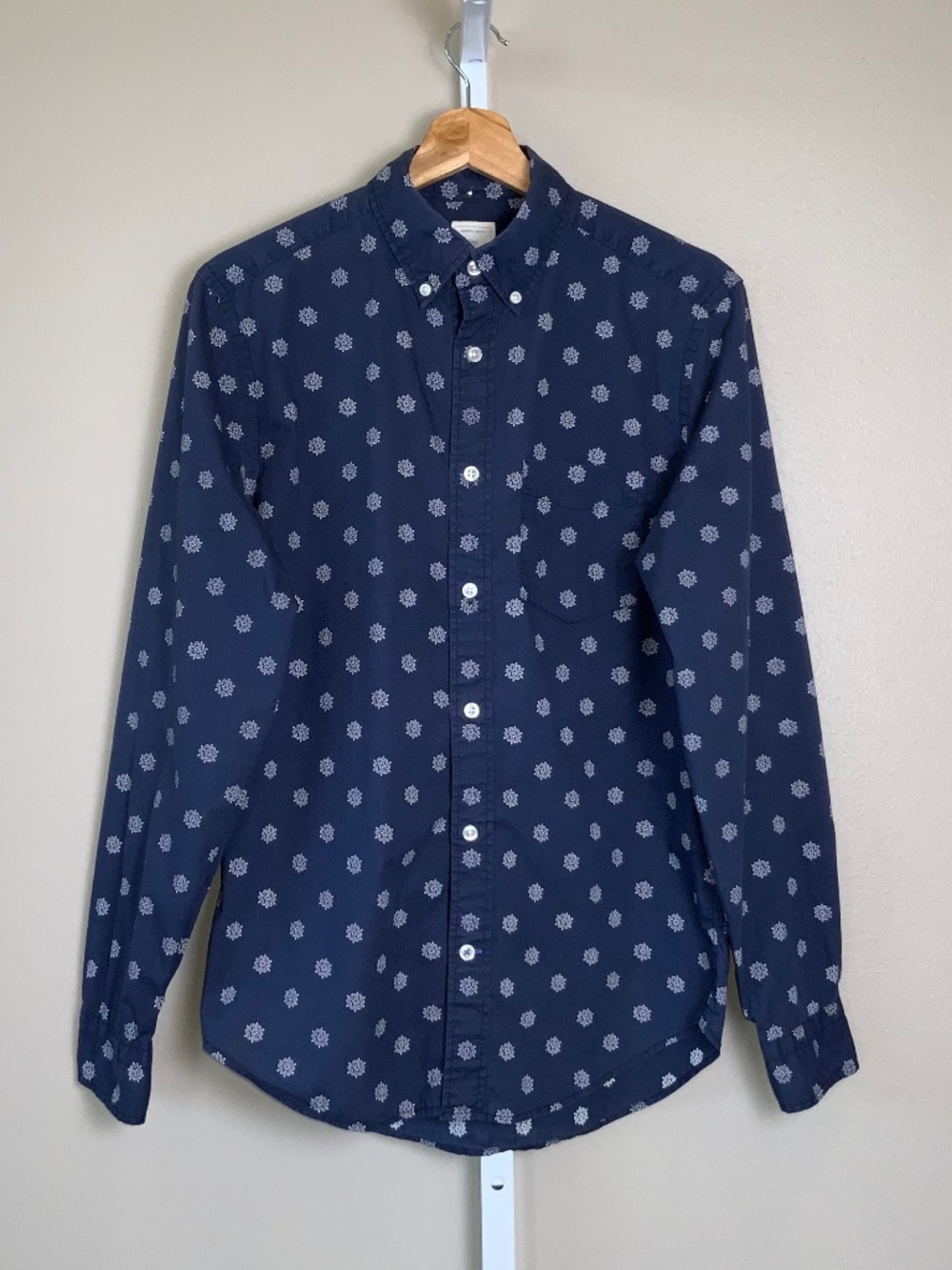 GAP Medallion Print Button Down Oxford Shirt